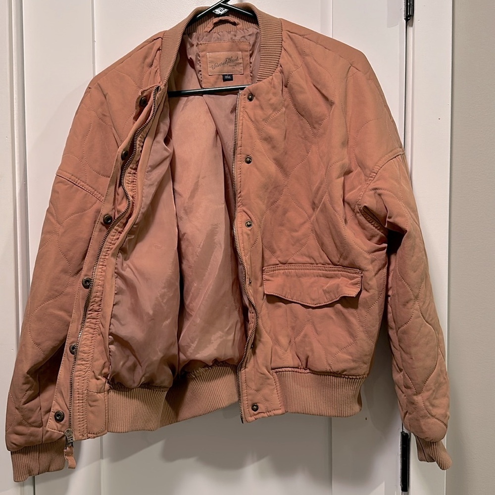 Universal Thread Quilted Bomber Jacket Women’s Camel Tan Size S